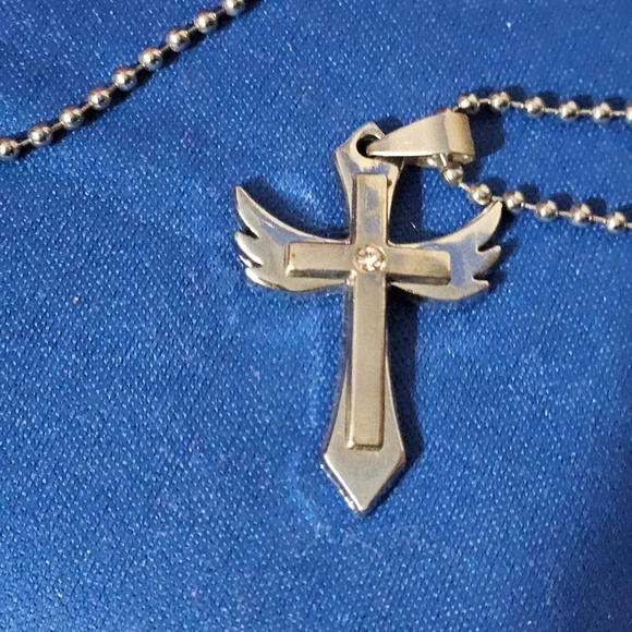 Men's Stainless Steel Cross Pendant Necklace - Picture 3 of 7